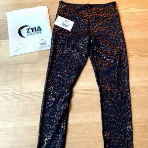 Zyia LnT legging NWT